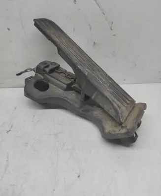 Volkswagen PASSAT B7 Accelerator throttle pedal 1K1723503AP 6PV01103906