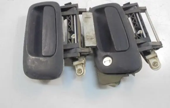 Opel Zafira A Front door exterior handle 