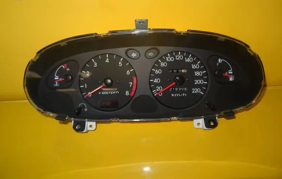 Hyundai Lantra II Speedometer (instrument cluster) 9400329115