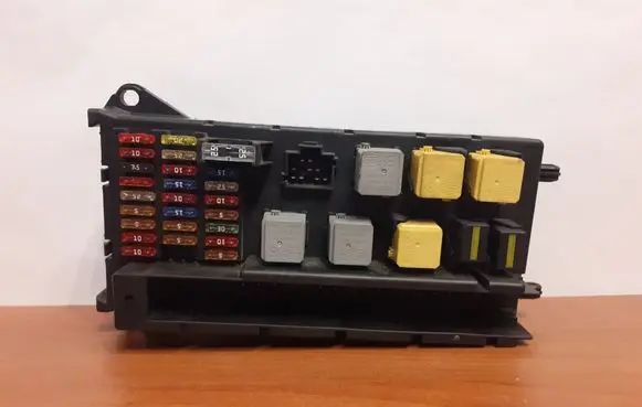 Mercedes-Benz Sprinter W906 Fuse box set A9065454701 5372