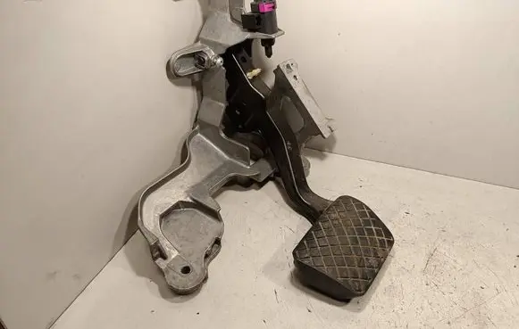 Audi A7 S7 4G Pedal assembly 4G1723117