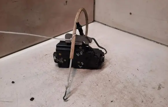 Audi A4 S4 B6 8E 8H Front door lock 4B1837015G