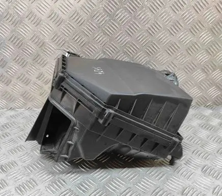 Volvo XC90 Air filter box 31430000 58HL14284021AAC
