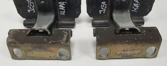 Jeep Grand Cherokee (WK) Tailgate/trunk/boot hinge