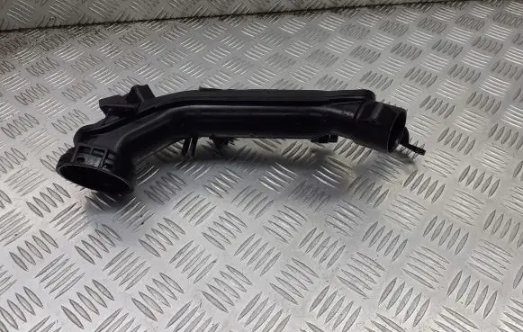 Skoda Fabia Mk1 (6Y) Air intake hose/pipe 03F145673D