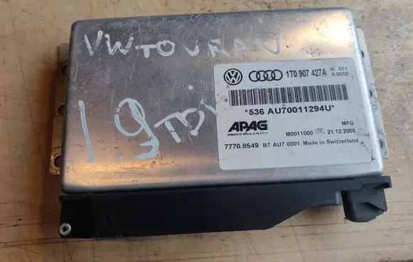 Volkswagen Touran I Gearbox control unit/module 1T0907427A