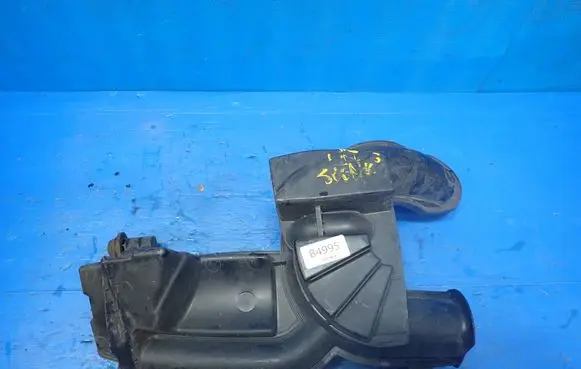 Intake resonator