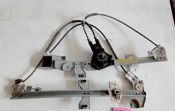 Citroen Berlingo Front door manual window regulator 