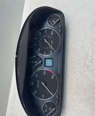 Peugeot 607 Speedometer (instrument cluster) 110008883007 9629598880