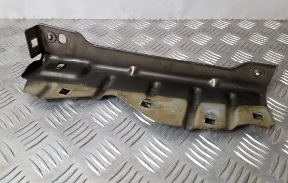 Fiat Croma Fender mounting bracket