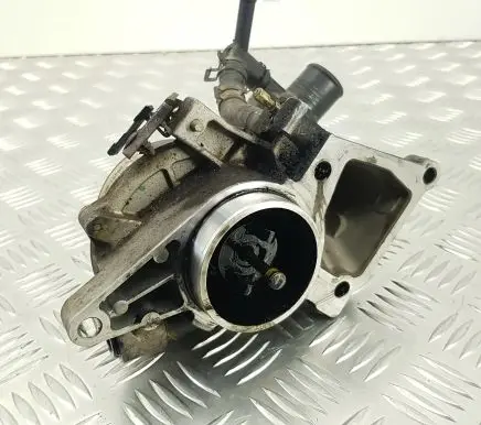 Ford Mondeo Mk III Vacuum pump 06T0020178 XS7Q2A451BH
