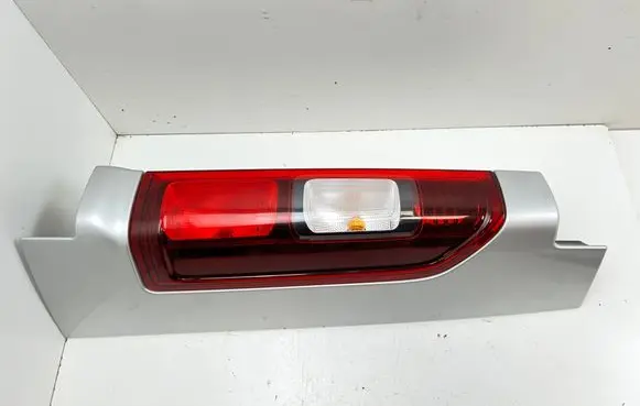 Renault Trafic III (X82) Rear/tail lights 93450970