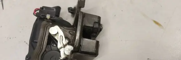 Toyota Prius (XW20) Loading door lock 