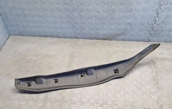 BMW X3 G01 Fender end trim 7395550