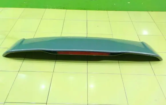 Volvo C30 Rear light center trim bar blend 