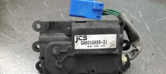 Mazda Xedos 6 A/C air flow flap actuator/motor 