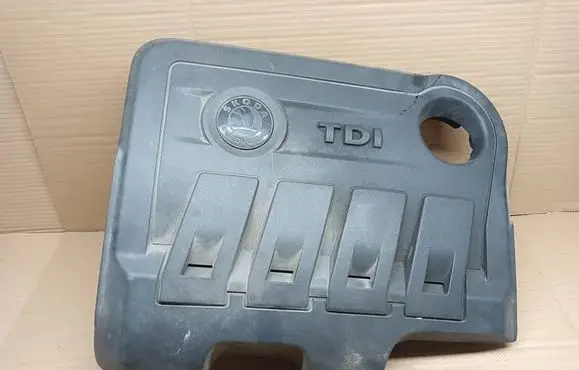 Skoda Yeti (5L) Engine cover (trim) 03L103925R