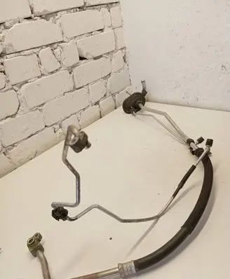 Air conditioning (A/C) pipe/hose