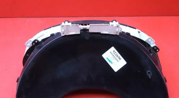 Chrysler Pacifica Speedometer (instrument cluster) P05082902AE