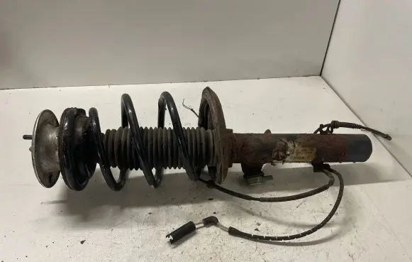 BMW X3 E83 Front shock absorber/damper 3411619