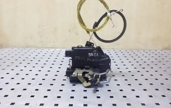 Audi A6 S6 C5 4B Front door lock