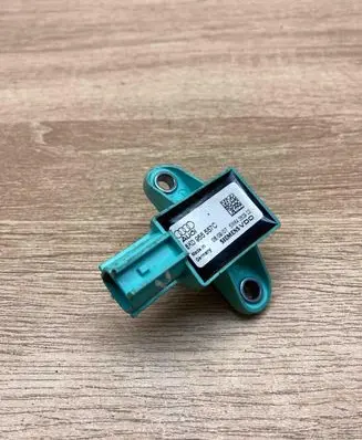 Audi A4 S4 B8 8K Airbag deployment crash/impact sensor 8K0955557C 5WK43809