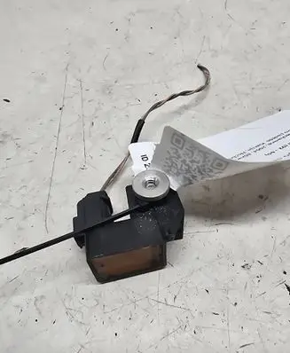 Renault Megane II Airbag deployment crash/impact sensor 8200411025