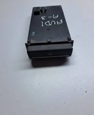 Audi A3 S3 8P Glove box 8P0941561
