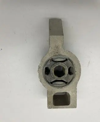 Volkswagen Touran I Front wishbone bush 