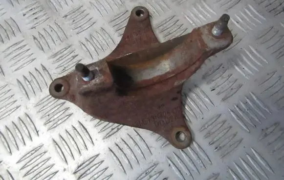 Ford Focus Engine mounting bracket 3M513K305DD 3M51-3K305-DD