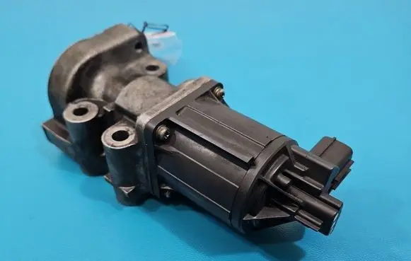Opel Astra J EGR valve K5T70380 IMPRK1555946