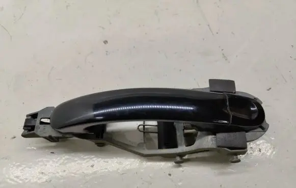 Volkswagen Golf V Front door exterior handle 1K0837885A