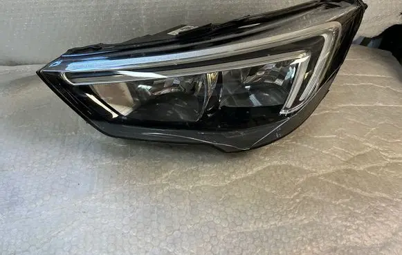 Opel Crossland X Headlight/headlamp 13467967