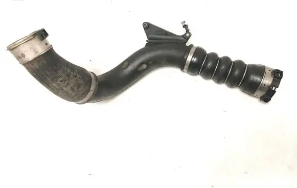 BMW 2 F45 Intercooler hose/pipe 8618372