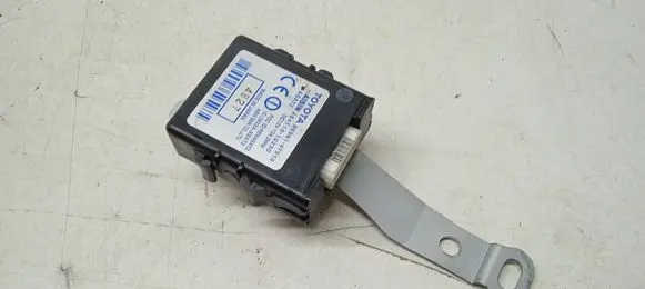 Toyota Prius (XW20) Door control unit/module 8999147010 48411010230