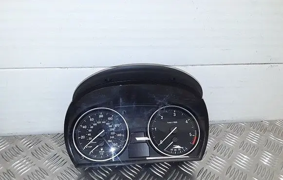 BMW X1 E84 Speedometer (instrument cluster) 9187371
