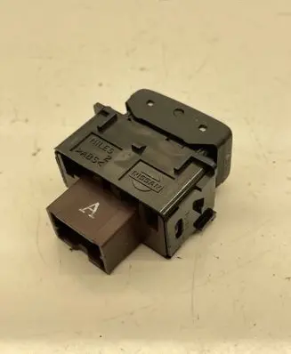 Nissan X-Trail T31 Central locking switch button