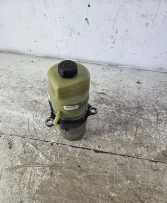 Ford Focus C-MAX Power steering pump