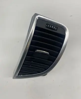 Audi Q7 4L Dashboard side air vent grill/cover trim 4L0820902