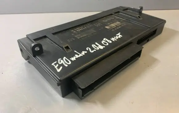 BMW 3 E90 E91 Central body control module 9176880 61359176880