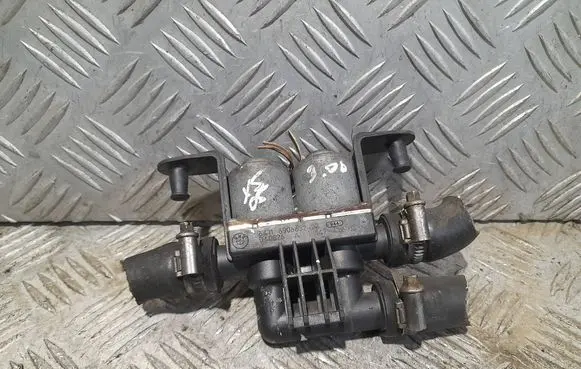 BMW X5 E53 Coolant heater control valve 64116906652 1147412159