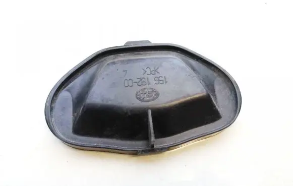 Opel Vectra C Headlight/headlamp dust cover 15619200