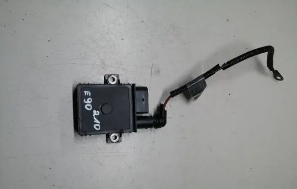 BMW X5 E70 Glow plug pre-heat relay E2110022360