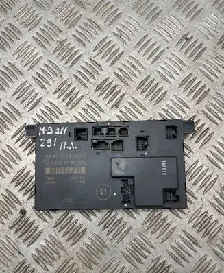 Mercedes-Benz E W211 Door control unit/module 2118208185