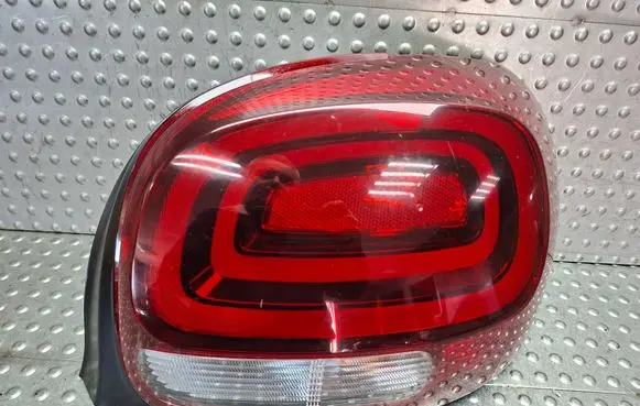 Citroen C3 Rear/tail lights S27624087 9812257480