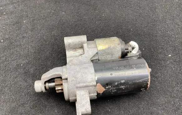 Audi A4 S4 B8 8K Starter motor 06D911021B 20080517 0001107450