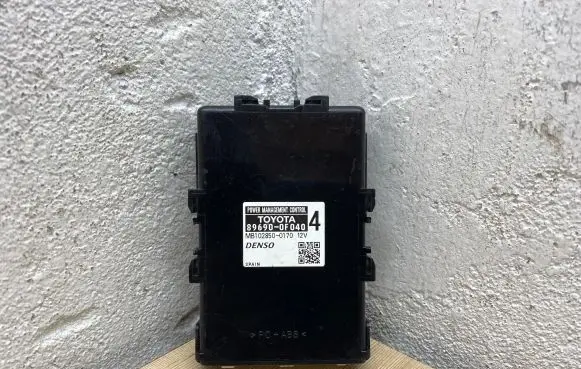Toyota Verso-S Other control units/modules 896900F040 MB1028500170