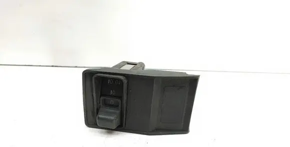 BMW 5 E34 Fog light switch 8110498