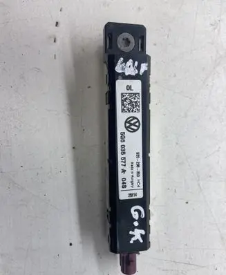 Volkswagen Golf VII Aerial antenna amplifier 5G6035577A