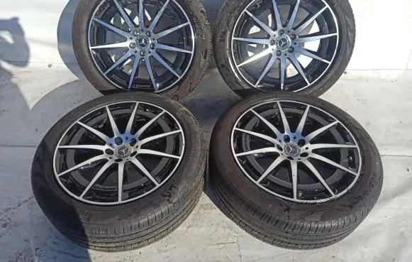 Mercedes-Benz EQC R20 alloy rim 